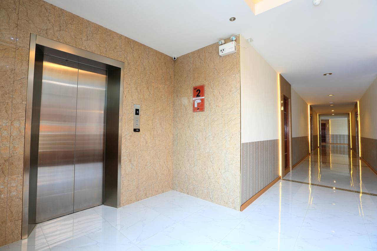 Triple Trees Hotel Pathum Thani Exterior foto